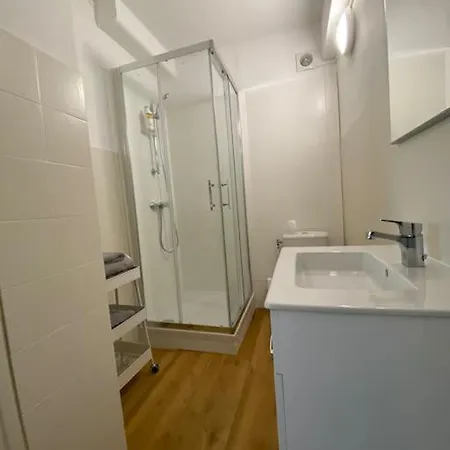Grand F2 Climatise Avec Wifi Plein Centre Borgo (Corsica)
